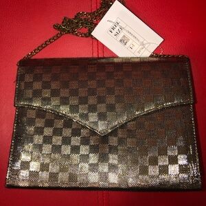 TARINI NIRULA N.W.T. Gold/Brown Chechered Envelope Clutch chain 8”W. X 6”L.Vintg